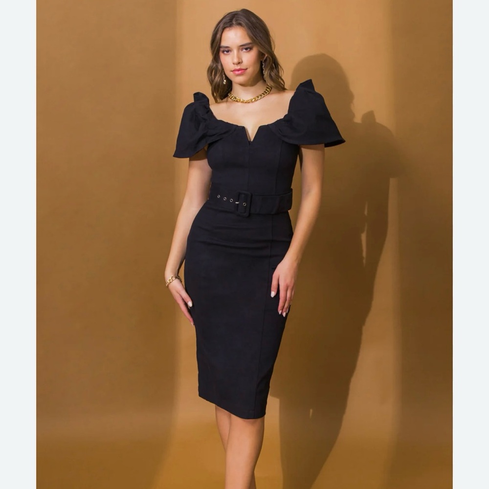 dress off shoulder, center V detail, self belt, back zipper, bottom slit